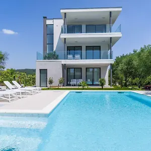 https://d-marine-apartments.hotelinzadar.com